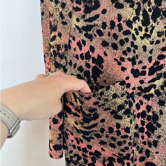 St. John Collection Santana Knit Leopard Print Sweater Coat Size 12 Old Money - Picture 3 of 10
